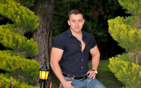 7 симпатичных парней из Кирова, которые ищут свою любовь