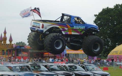 Нескучный weekend: День железнодорожника и шоу каскадеров