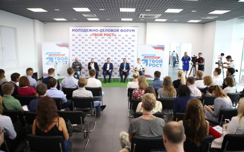 Московские бизнесмены поделились опытом с молодыми кировскими предпринимателями