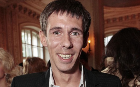 В Кирове Алексей Панин сходил в салон красоты и устроил очередной скандал в ресторане