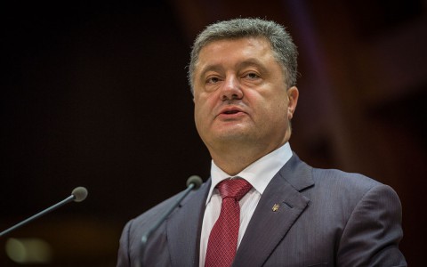 Президент Украины привел в боевую готовность войска на границе с Крымом