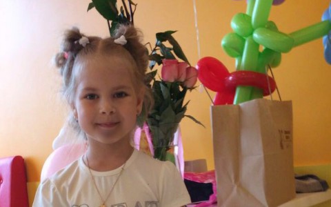 Родители 5-летней Леры: «Сначала дочке поставили диагноз ротовирус, потом ангину, затем — рак»