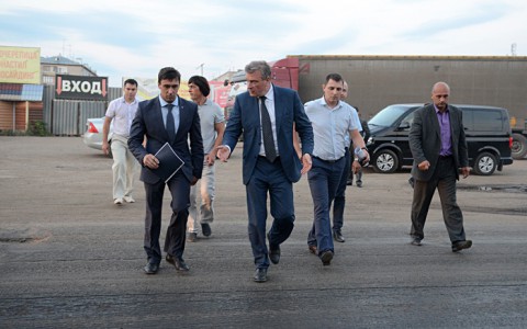 Врио губернатора проверил, как проходит ремонт дорог в Кирове