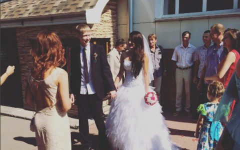 Пятница в Кирове: интересная книга, свадьба и день лени