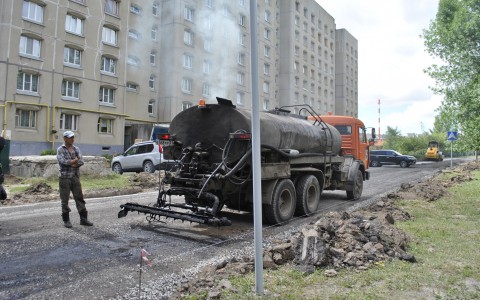 В Кирове и области план по ремонту дорог выполнен наполовину