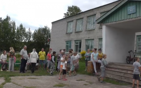 Под Кировом строят ночной клуб в стенах школы