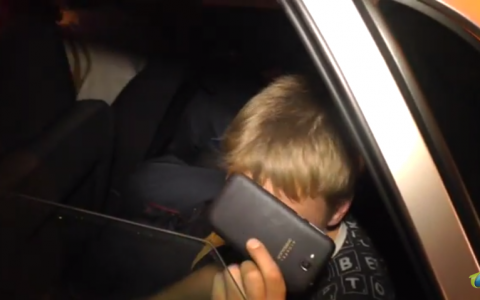 В Кирове полицейские поздно вечером задержали 15-летнего бесправника на мотоцикле