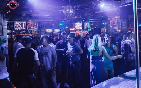 Не пропустите танцевальную феерию от шоу-балета «NEON»!