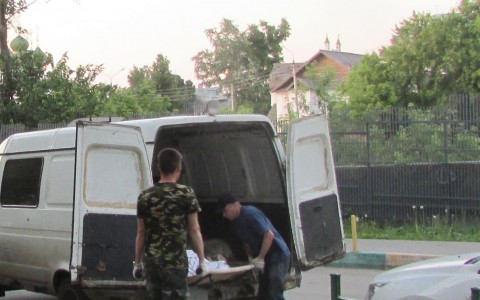 В лесу Кировской области нашли тело женщины с 20 ножевыми ранениями