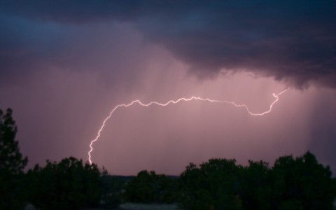 Что обсуждают в Кирове утром: еще одно ДТП на трассе и удивительная гроза