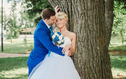 Друзья открыли счет для помощи беременной супруге погибшего спасателя