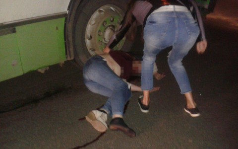 В Нововятске у переезда автобус насмерть сбил женщину