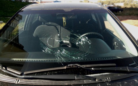 Кировчане: "На трассах машины обкидывают камнями, чтобы ограбить водителей"