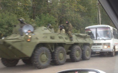 Что обсуждают в Кирове: увольнения в правительстве и БТР на Победиловском тракте