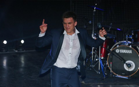 В Кирове прошел концерт Влада Топалова