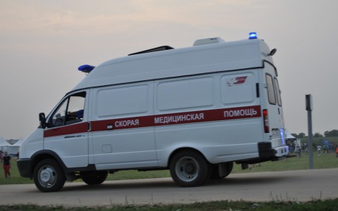 На Советском тракте большегруз сбил двух пешеходов