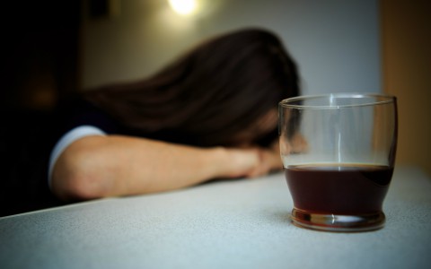 Кировчанина посадили за то, что он пил с 17-летней подругой