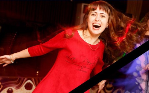 В Кирове скоропостижно умерла известная ведущая мероприятий