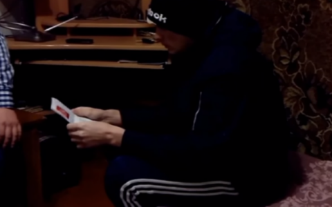 В Кирове 24-летний парень силой удерживал в своей квартире школьника