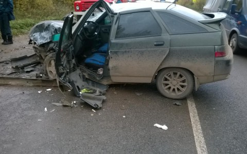В Кировской области по вине пьяного водителя в ДТП пострадали два пассажира