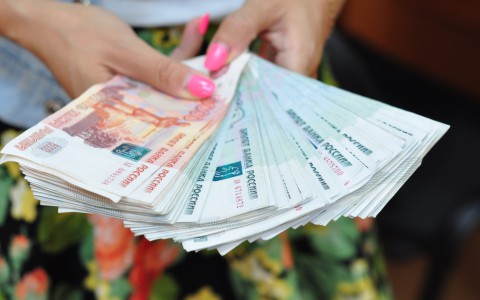 В Кировской области 40-летняя дочь украла у отца 300 тысяч на игровую приставку