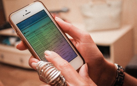 В Интернете появился сайт, где размещены номера телефонов и фото кировчан