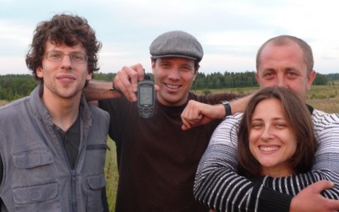 В Зуевке пьяный мужчина предложил девушке Джесси Айзенберга руку и сердце