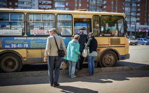 В Кирове автобусы трех маршрутов будут останавливаться в другом месте