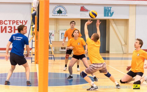 В Кирове стартует Корпоративный чемпионат по волейболу!