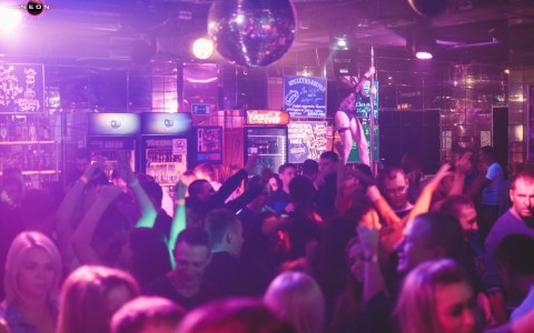 Кировчан приглашают на живой концерт кавер-группы Холодный Чай