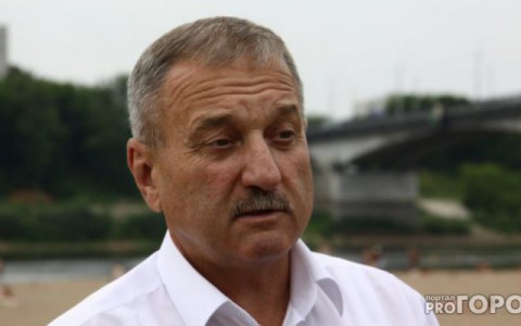 Экс-главу Кирова Владимира Быкова наградят "За безупречную службу"