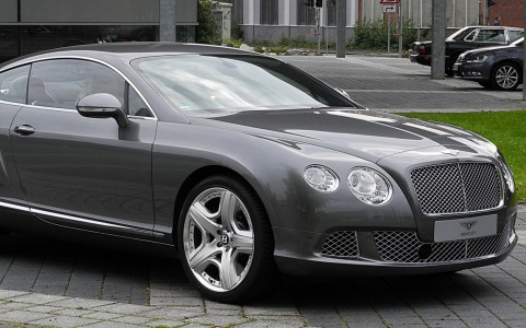 Названы самые редкие машины в Кировской области дороже 10 миллионов рублей