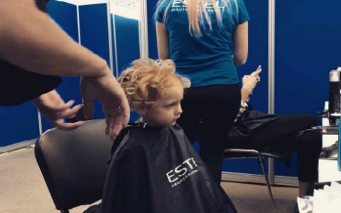 4-летняя дочка кировчанина приняла участие в Неделе высокой моды в Москве