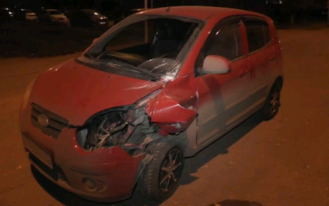 Пьяная кировчанка за рулем иномарки врезалась в грузовик