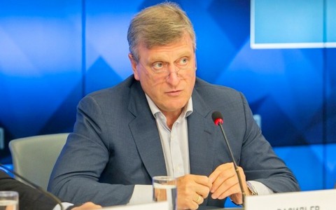 Врио губернатора поддержал идею о переходе области в другой часовой пояс