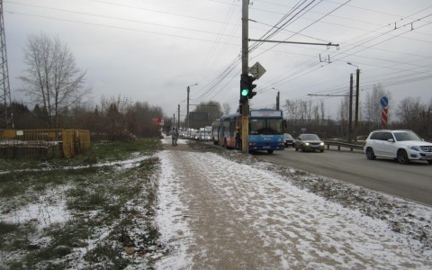 В Кирове отвлекшийся водитель автобуса устроил массовую аварию