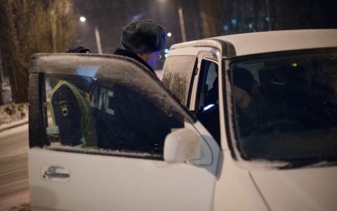 Кировчанин предложил автоинспекторам 20 000 рублей, чтобы ездить без прав