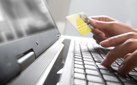 Онлайн-кредит поможет решить временную проблему