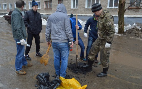 Администрацию Кирова оштрафовали на 150 тысяч за ямы на дорогах