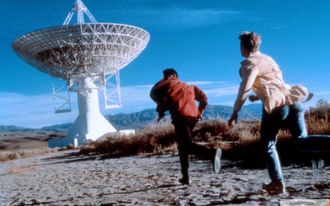 Топ кино: контакт с инопланетянами в "Прибытии" и  фильм "Хороший мальчик"