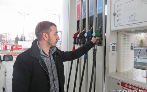 Росстат: "В Кирове самый дорогой в ПФО бензин"