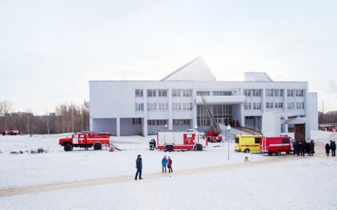 В Кирове из Дворца пионеров срочно эвакуировали детей