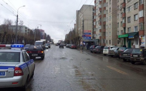 В Кирове начался ремонт дороги на проспекте Строителей