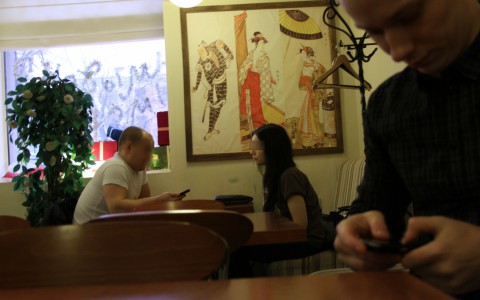 Как кировчанок вербуют в проститутки через соцсети