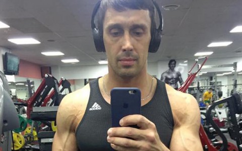 Русский рок, селфи из зала: что еще публикуют кировские чиновники в соцсетях