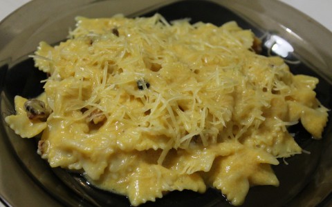 Фарфалле с соусом из тыквы и маскарпоне: рецепт необычной пасты