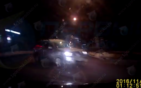 В Кирове 15-летний школьник за рулем родительского авто устроил ДТП