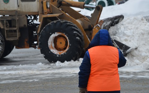 Кировчане онлайн могут отслеживать, где сейчас убирают снег
