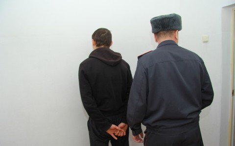 Замдиректора гостиницы "Вятка" задержали во время получения взятки в миллион