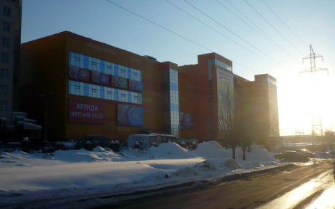 В Кирове из крупного торгового центра эвакуировали всех посетителей